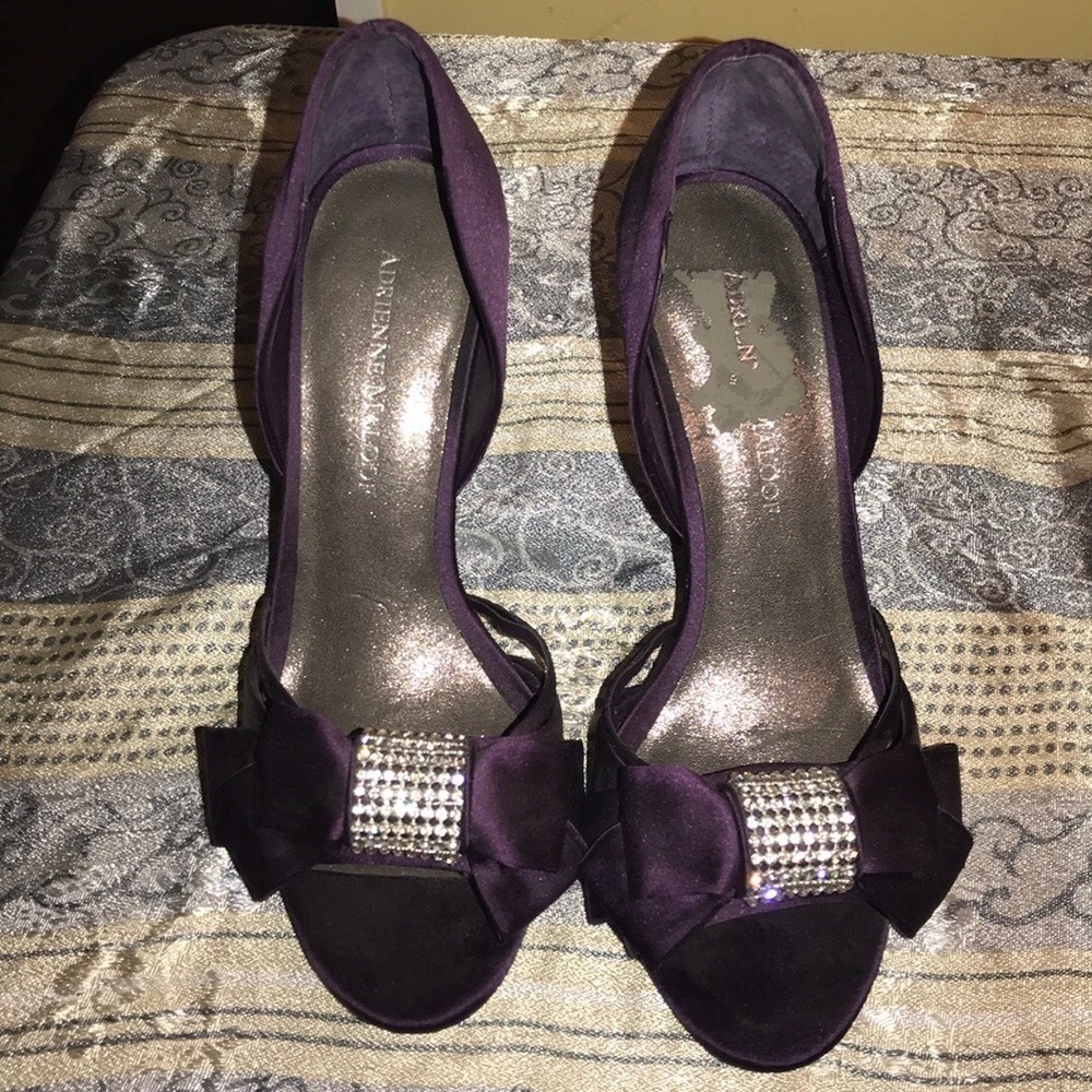 Adrienne Maloof purple satin open toe with bow size 8 medium